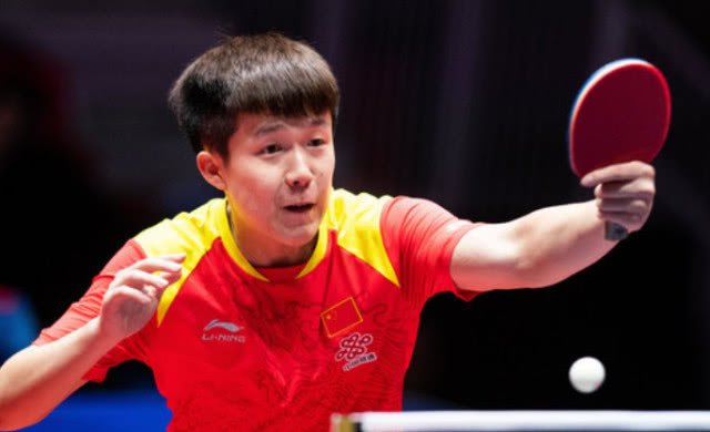 勇士148-106马刺，反超升第六，三大利好再临.