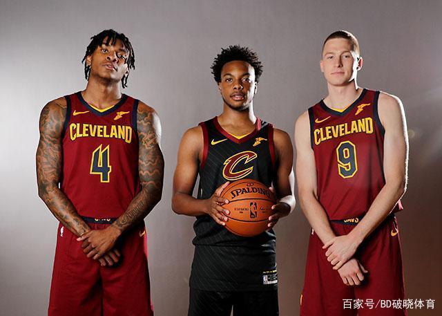 成里程碑 成里程碑