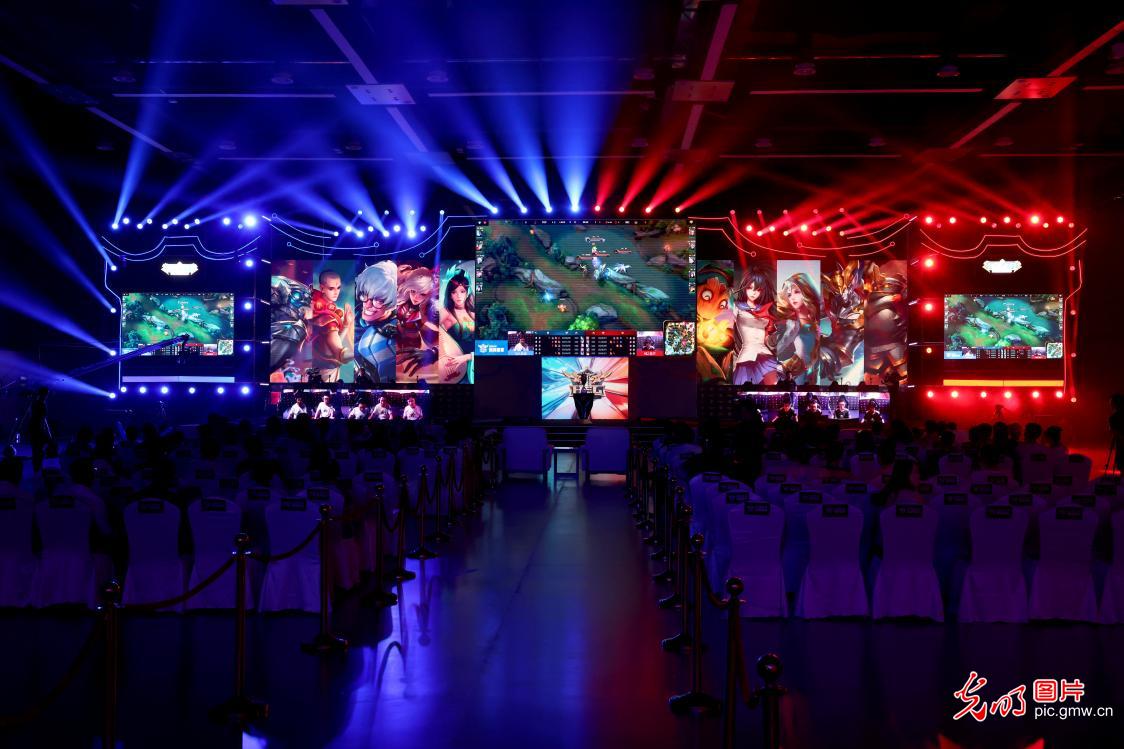 既尊重历史 既尊重历史